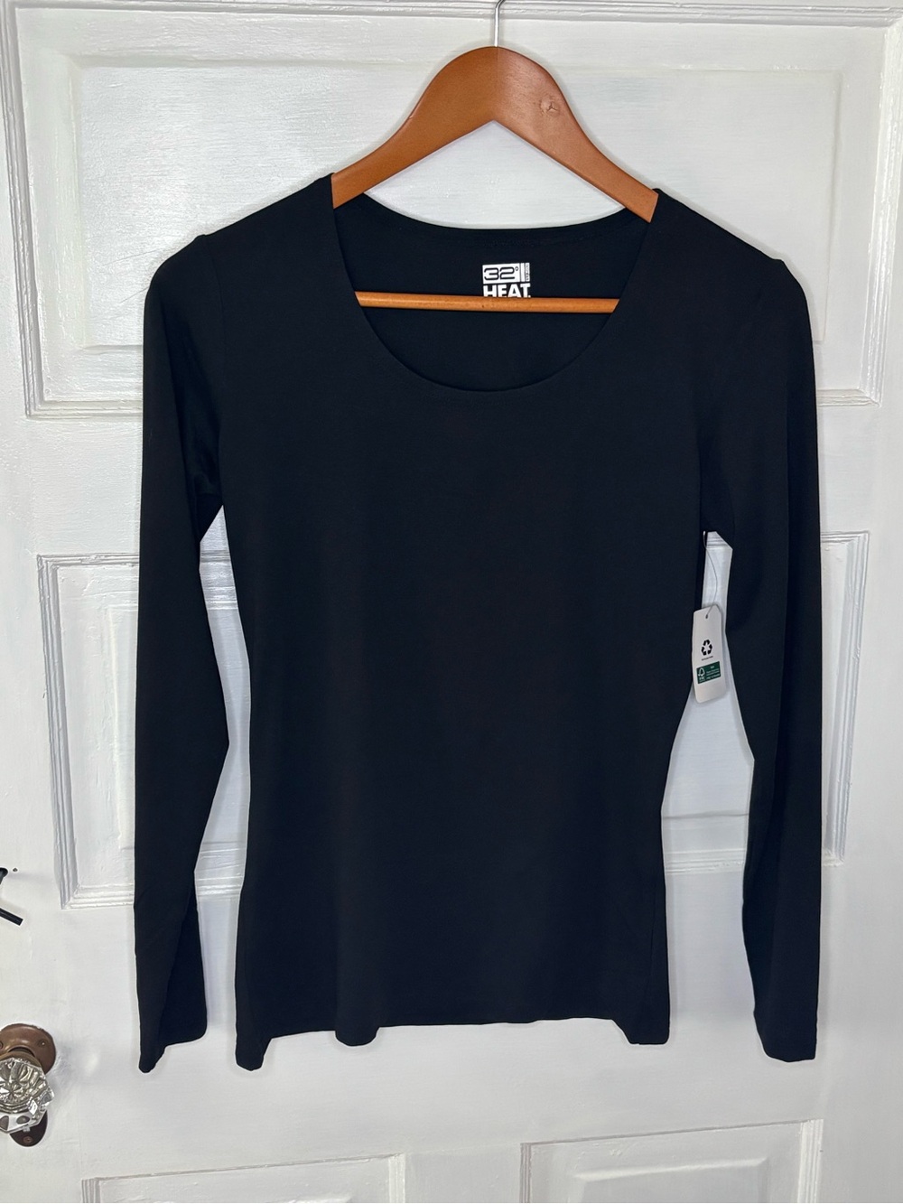 NWT 32° Heat Women's Black Long Sleeve Scoop Neck Base Layer Top